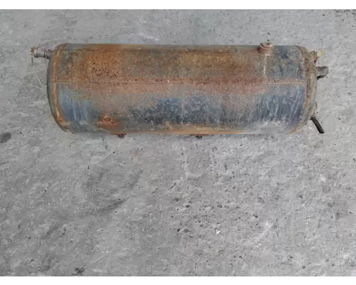 VOLVO VNM AIR TANK