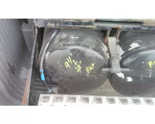 VOLVO VNM AIR TANK