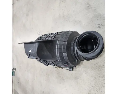 VOLVO VNM Air Cleaner
