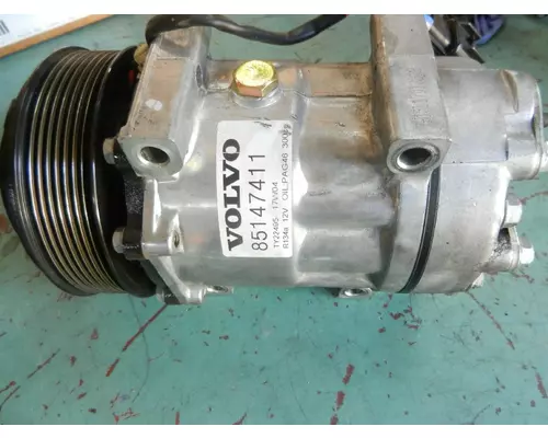 VOLVO VNM Air Conditioner Compressor