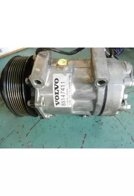 VOLVO VNM Air Conditioner Compressor