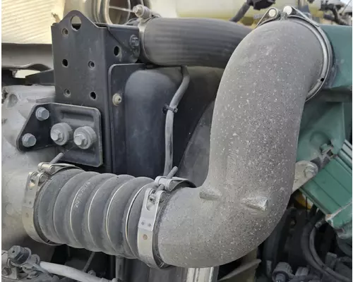 VOLVO VNM Air Transfer Tube