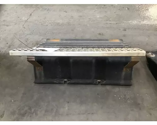 VOLVO VNM BATTERY BOX COVER