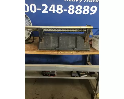 VOLVO VNM BATTERY BOX COVER