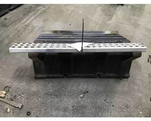 VOLVO VNM BATTERY BOX COVER