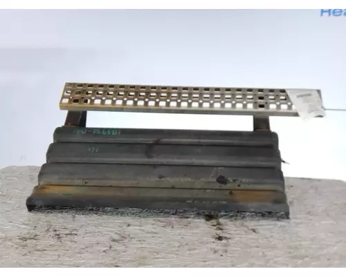 VOLVO VNM BATTERY BOX COVER
