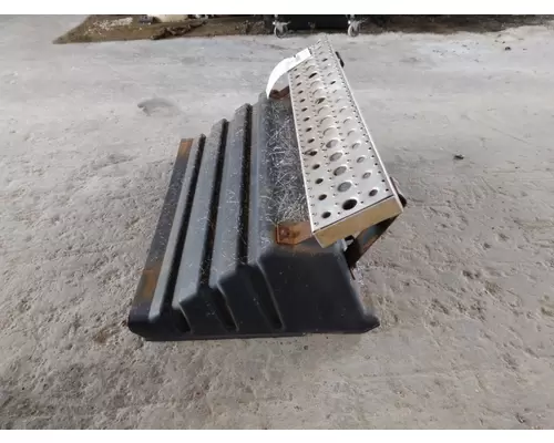 VOLVO VNM BATTERY BOX COVER