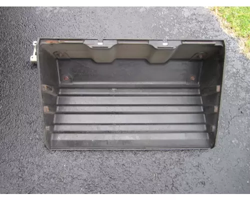 VOLVO VNM BATTERY BOX COVER