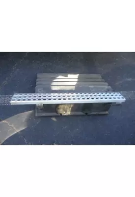 VOLVO VNM BATTERY BOX COVER