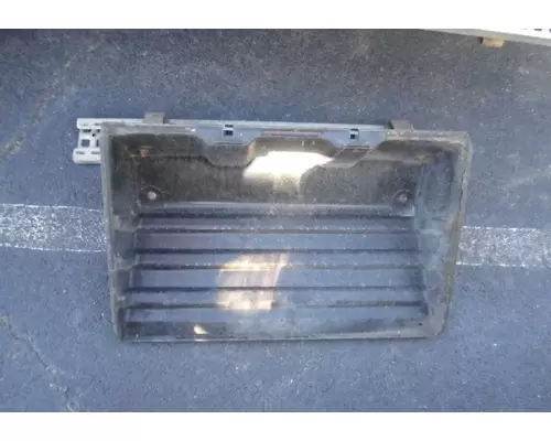 VOLVO VNM BATTERY BOX COVER