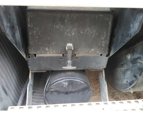 VOLVO VNM BATTERY BOX