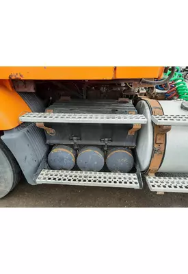 VOLVO VNM BATTERY BOX