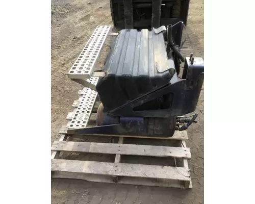 VOLVO VNM BATTERY BOX