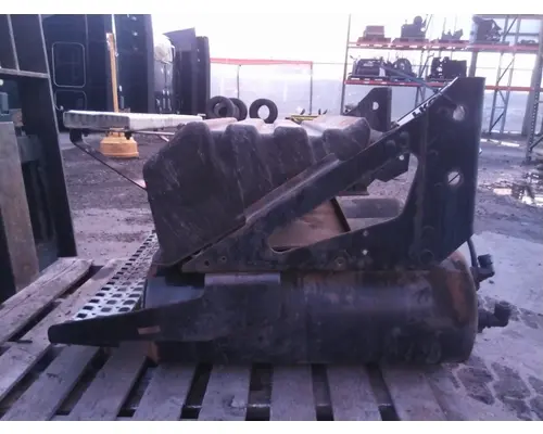 VOLVO VNM BATTERY BOX