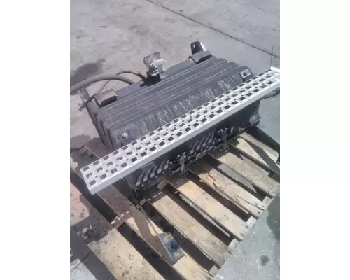 VOLVO VNM BATTERY BOX