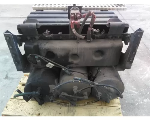 VOLVO VNM BATTERY BOX