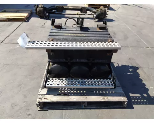 VOLVO VNM BATTERY BOX