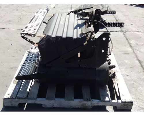 VOLVO VNM BATTERY BOX
