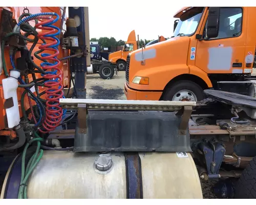 VOLVO VNM BATTERY BOX