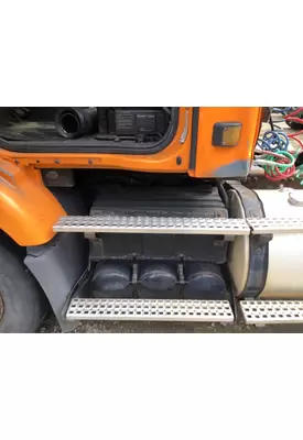 VOLVO VNM BATTERY BOX