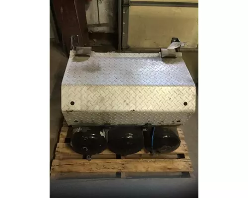 VOLVO VNM BATTERY BOX