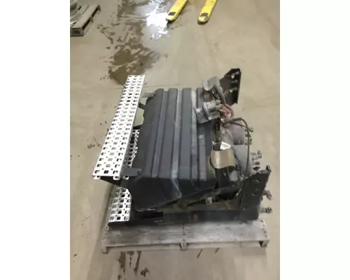 VOLVO VNM BATTERY BOX