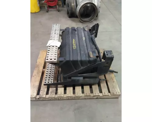 VOLVO VNM BATTERY BOX