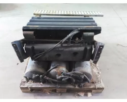 VOLVO VNM BATTERY BOX