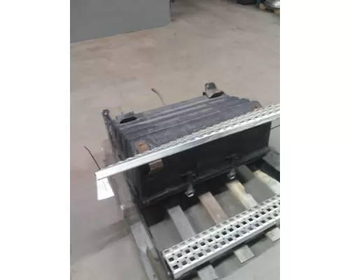 VOLVO VNM BATTERY BOX