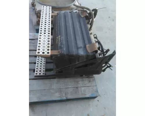 VOLVO VNM BATTERY BOX