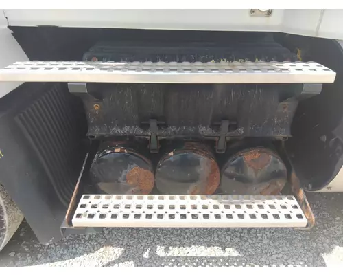 VOLVO VNM BATTERY BOX