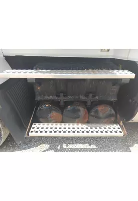 VOLVO VNM BATTERY BOX