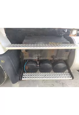 VOLVO VNM BATTERY BOX