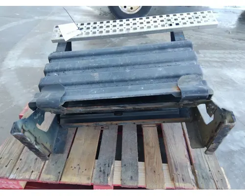 VOLVO VNM BATTERY BOX