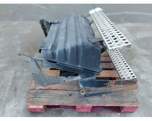 VOLVO VNM BATTERY BOX