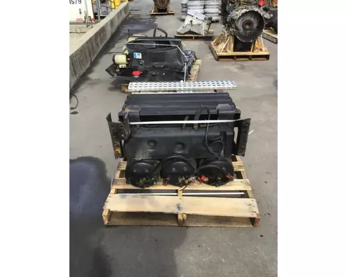 VOLVO VNM BATTERY BOX