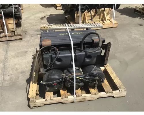 VOLVO VNM BATTERY BOX