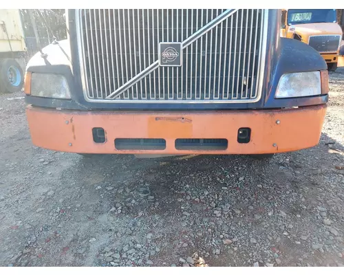 VOLVO VNM BUMPER ASSEMBLY, FRONT