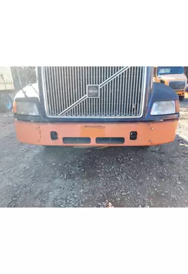 VOLVO VNM BUMPER ASSEMBLY, FRONT