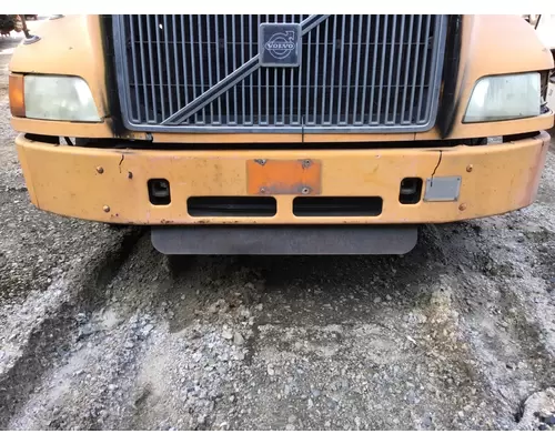 VOLVO VNM BUMPER ASSEMBLY, FRONT