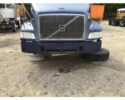 VOLVO VNM BUMPER ASSEMBLY, FRONT