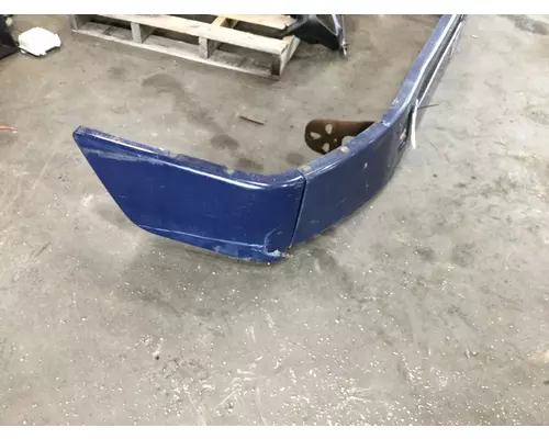 VOLVO VNM BUMPER ASSEMBLY, FRONT