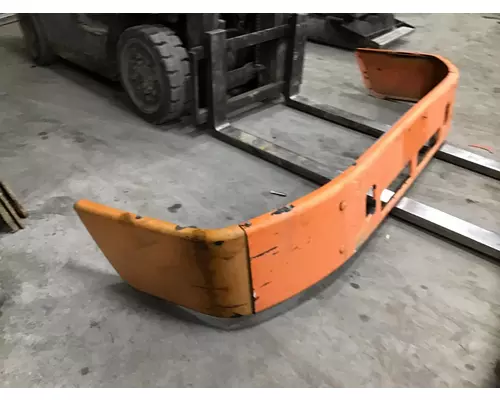 VOLVO VNM BUMPER ASSEMBLY, FRONT