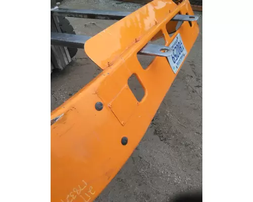 VOLVO VNM BUMPER ASSEMBLY, FRONT