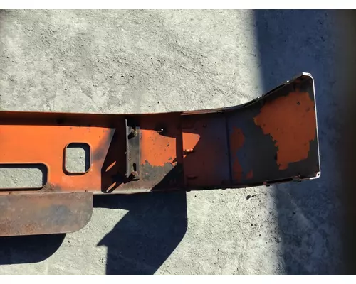 VOLVO VNM BUMPER ASSEMBLY, FRONT