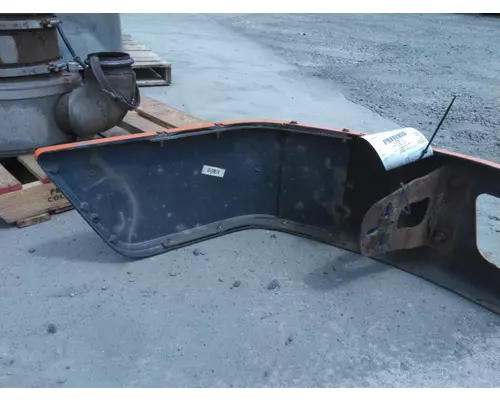 VOLVO VNM BUMPER ASSEMBLY, FRONT