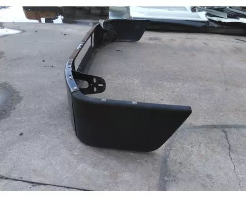 VOLVO VNM BUMPER ASSEMBLY, FRONT