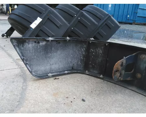 VOLVO VNM BUMPER ASSEMBLY, FRONT