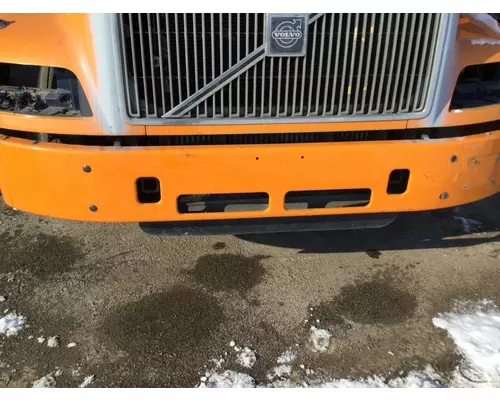 VOLVO VNM BUMPER ASSEMBLY, FRONT