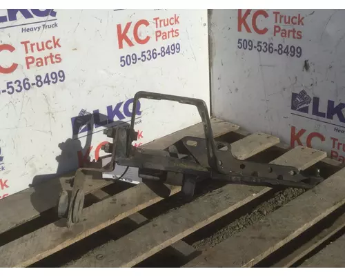 VOLVO VNM BUMPER BRACKET